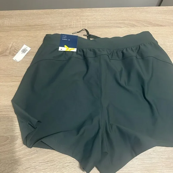 NWT Old Navy Active Powersoft ‘High Rise Go Dry’ Shorts Green size medium - Picture 5 of 7